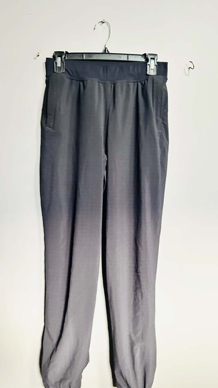 Lululemon Run Times Pant Size 6 Black Perforated. Pc 109